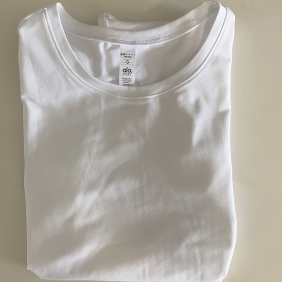 3 items All Women’s Tops Bebe, Alo & Autumn Cashmere one incredible price - Picture 4 of 11